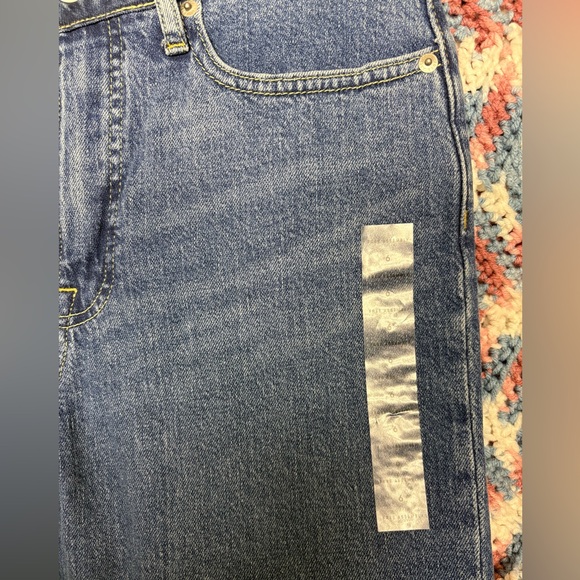 Free Assembly “The Full Wide Straight” Blue Jeans size 6 - Picture 8 of 9